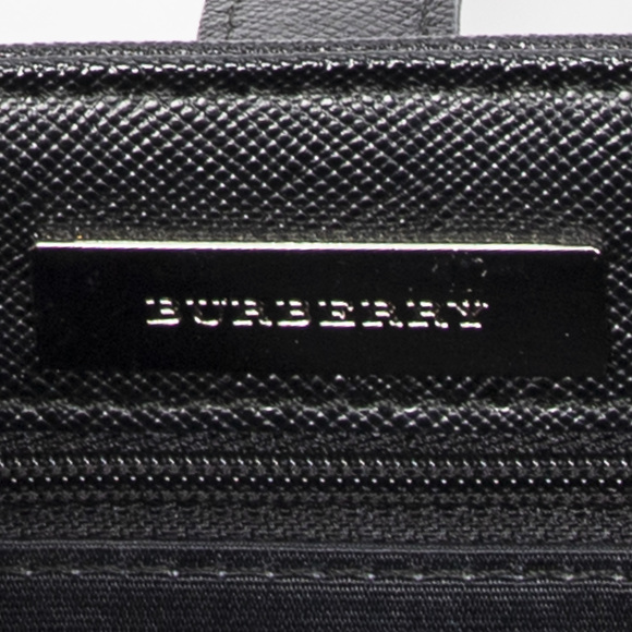 Burberry Horizontal Tote - Picture 8 of 8